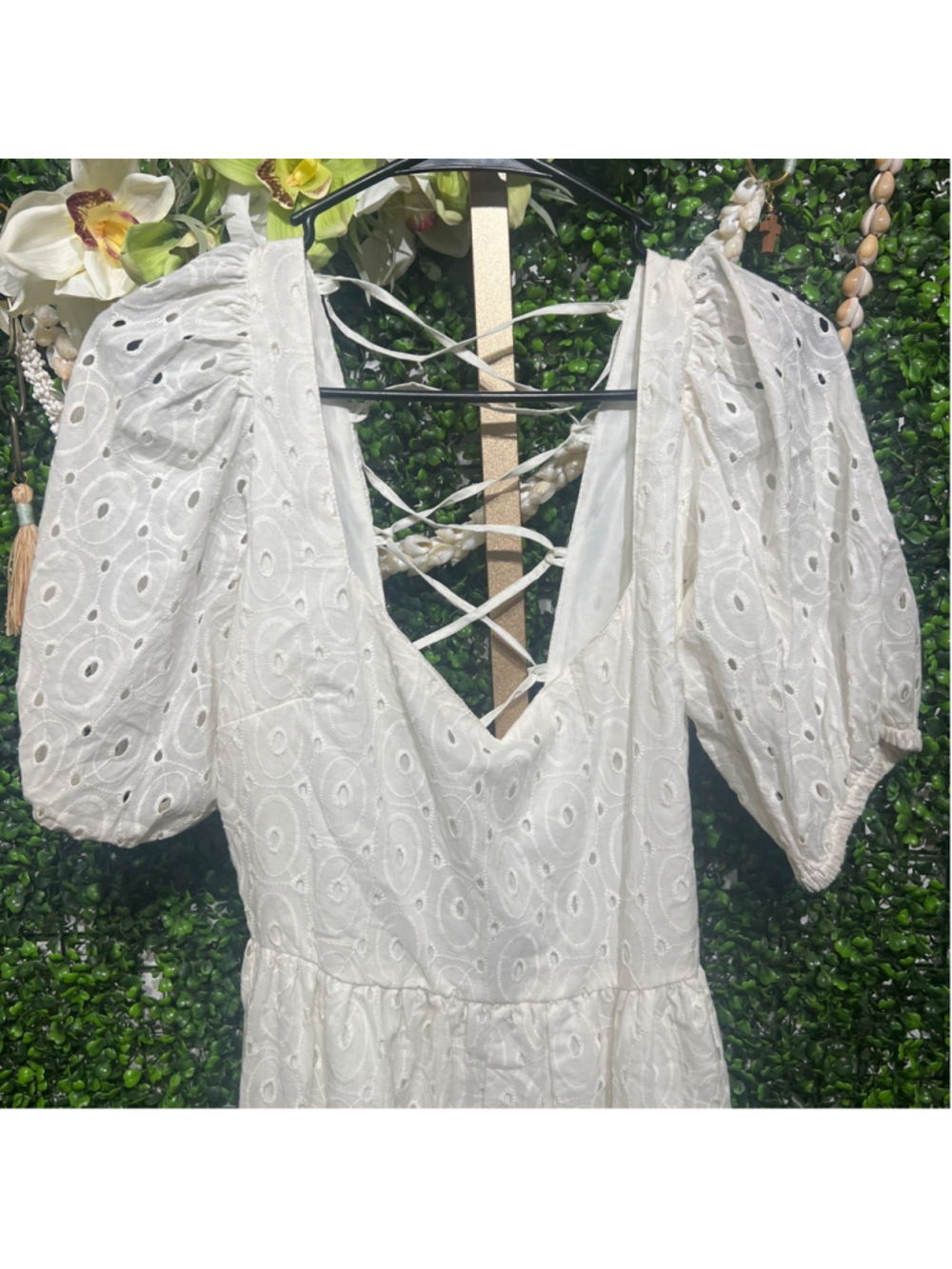 Women's ASOS White Eyelet Puff Sleeve Lace-Up Back Maxi Dress Size 4 Summer Day - Picture 3 of 10